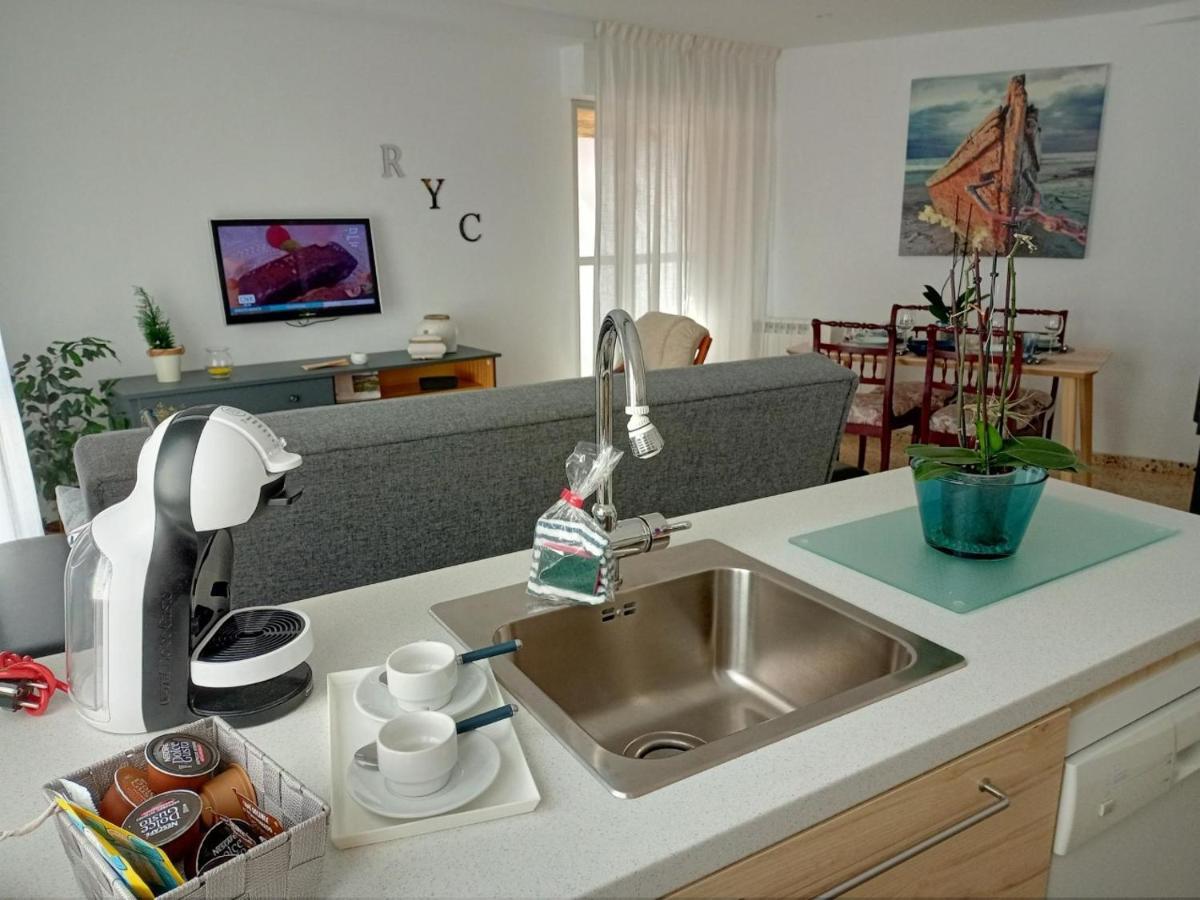 Apartamento R Y C Avilés Exteriér fotografie