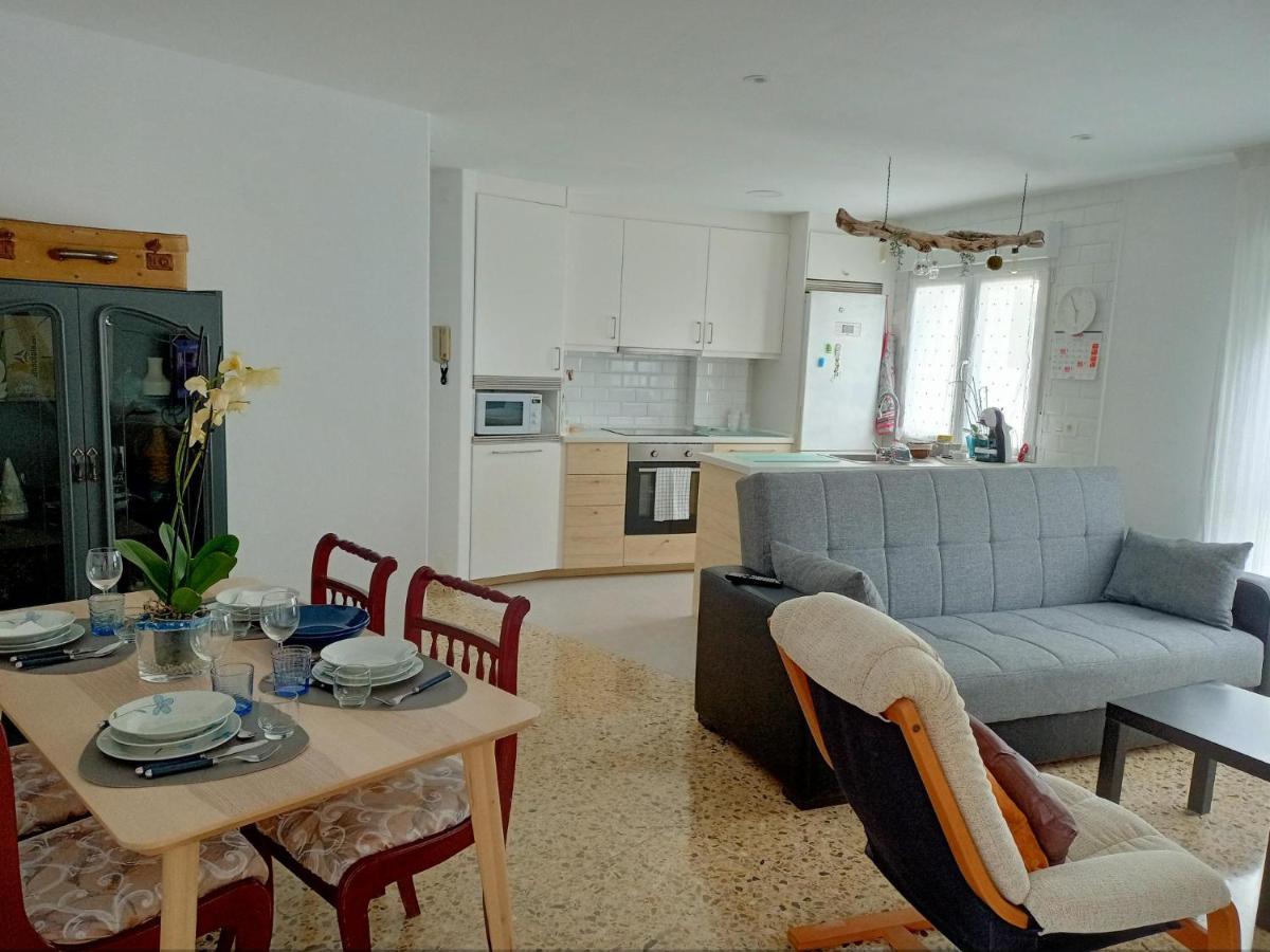 Apartamento R Y C Avilés Exteriér fotografie