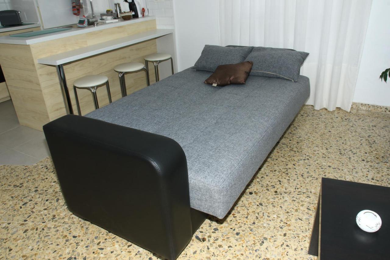 Apartamento R Y C Avilés Exteriér fotografie