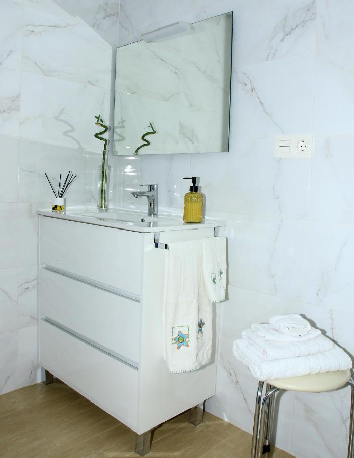 Apartamento R Y C Avilés Exteriér fotografie